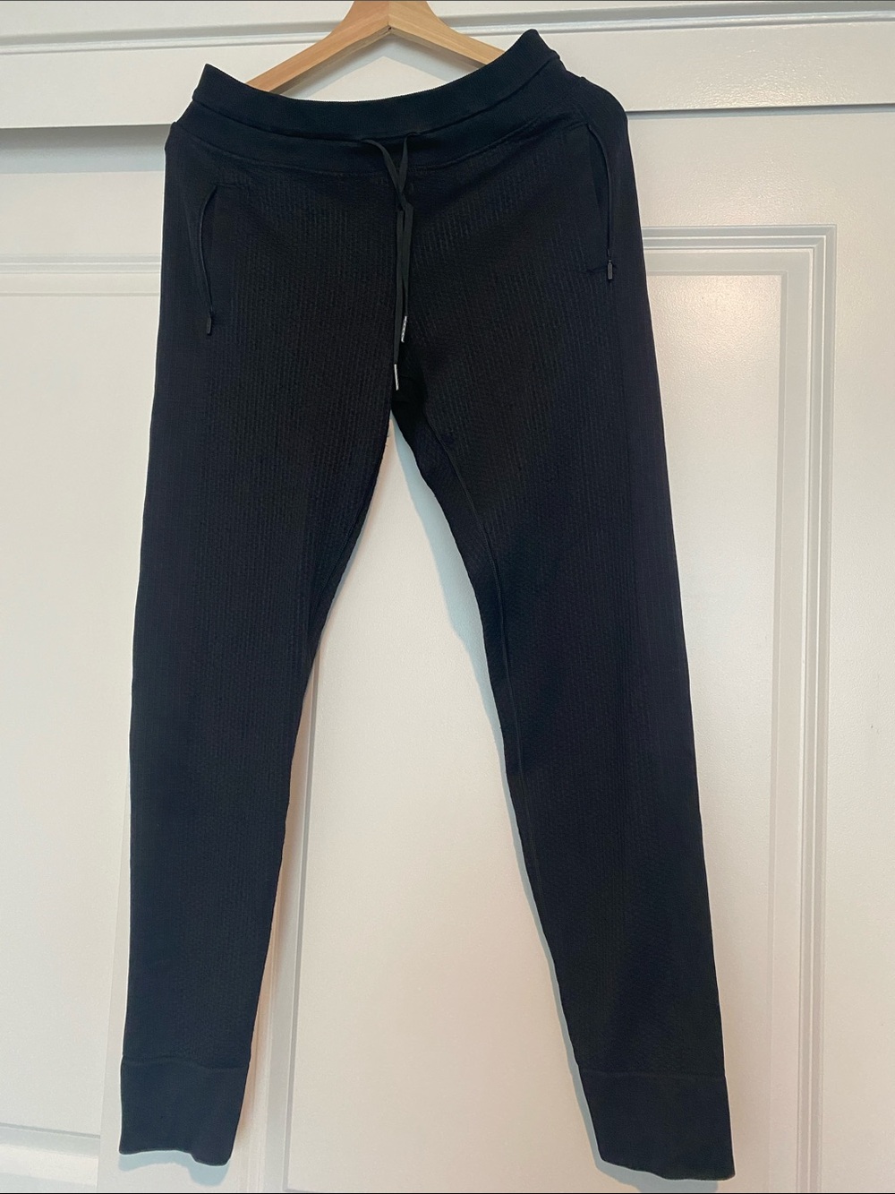 Lululemon Women’s Drawstring Joggers